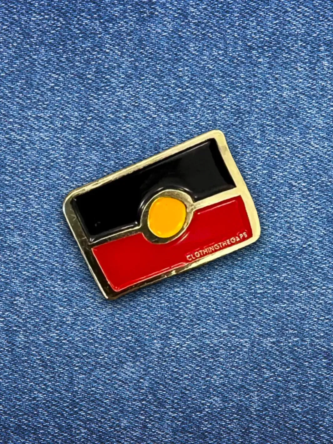 ABORIGINAL FLAG PIN