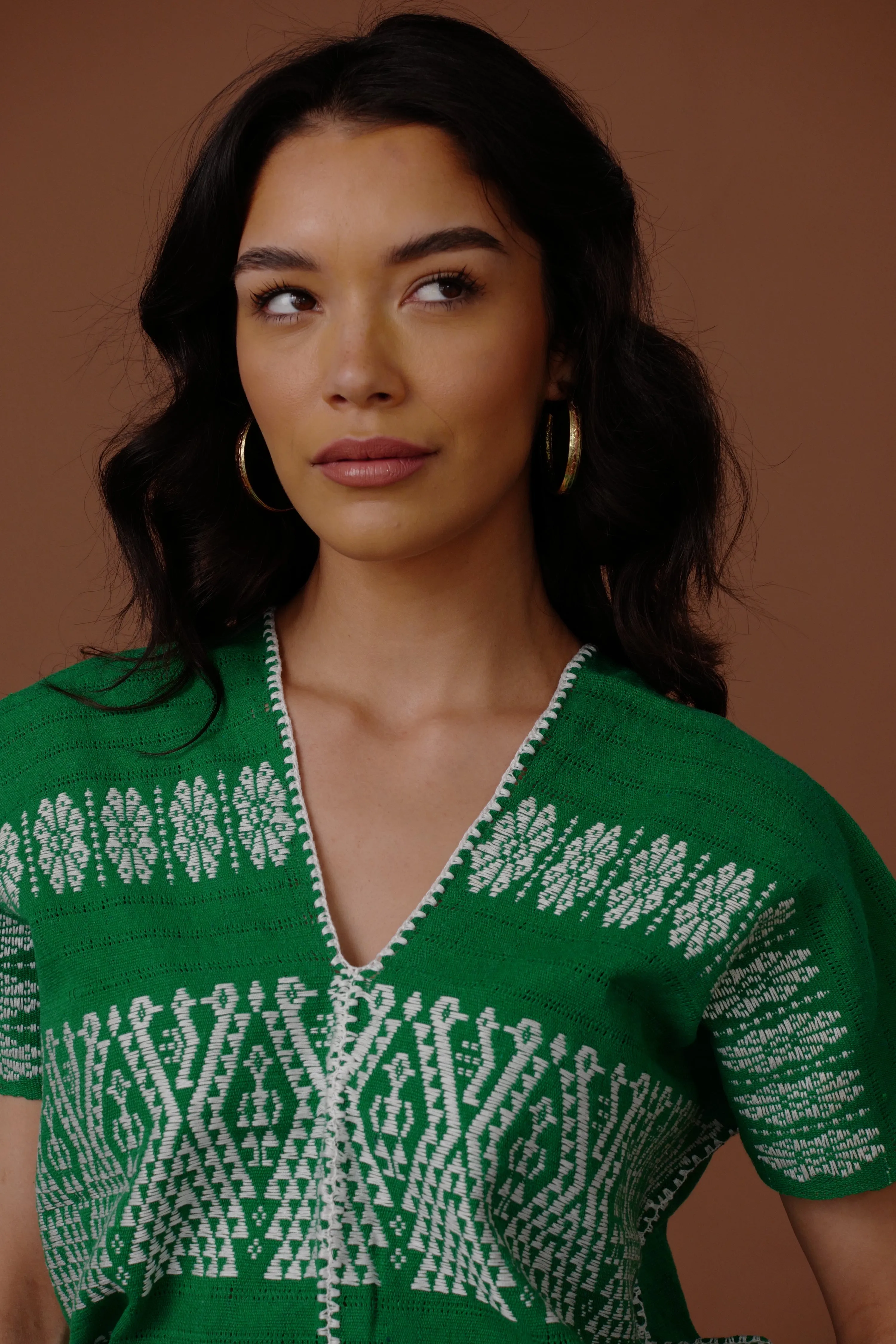 FRANCISCA V-NECK // GREEN + WHITE