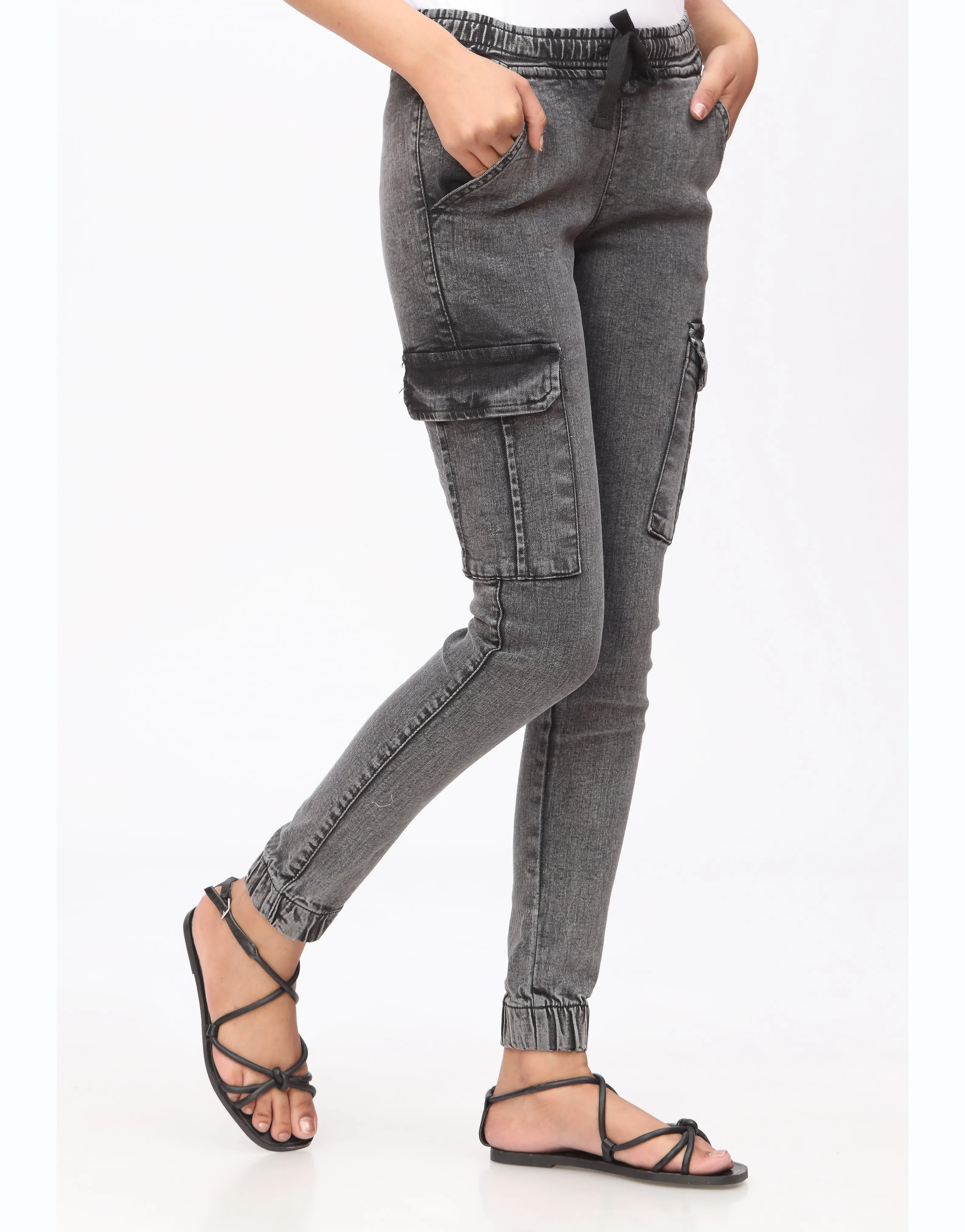 High Rise Skinny Jeans With Side Pockets in Charcoal Black