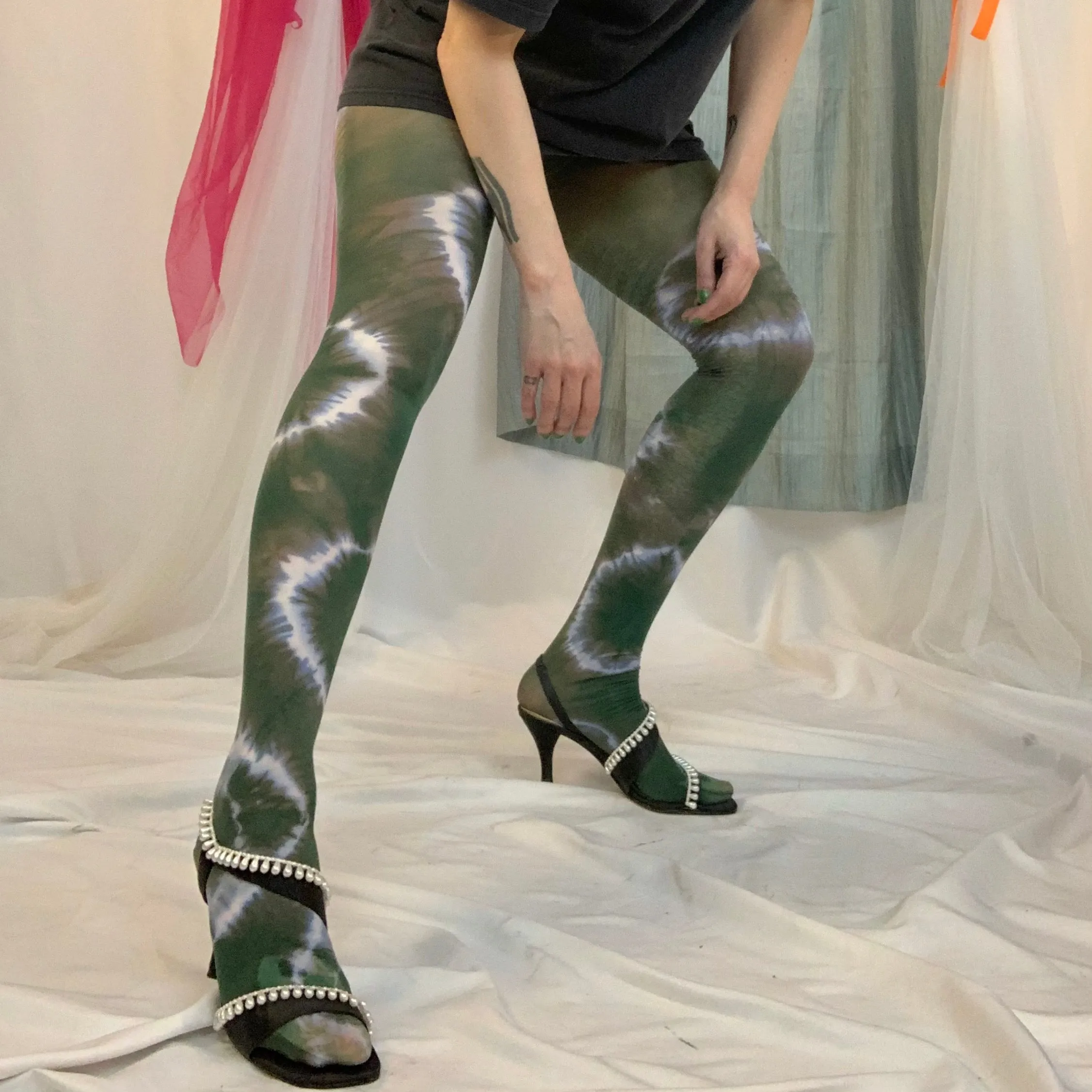 Moss tie dye tights