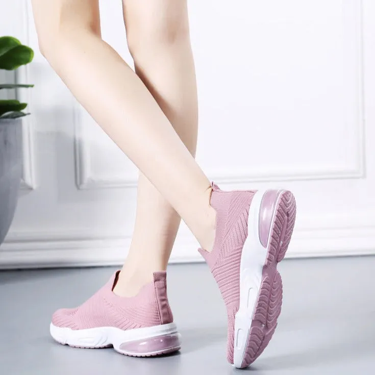 Tiosebon Travel Silp On Air Cushioned Sneaker