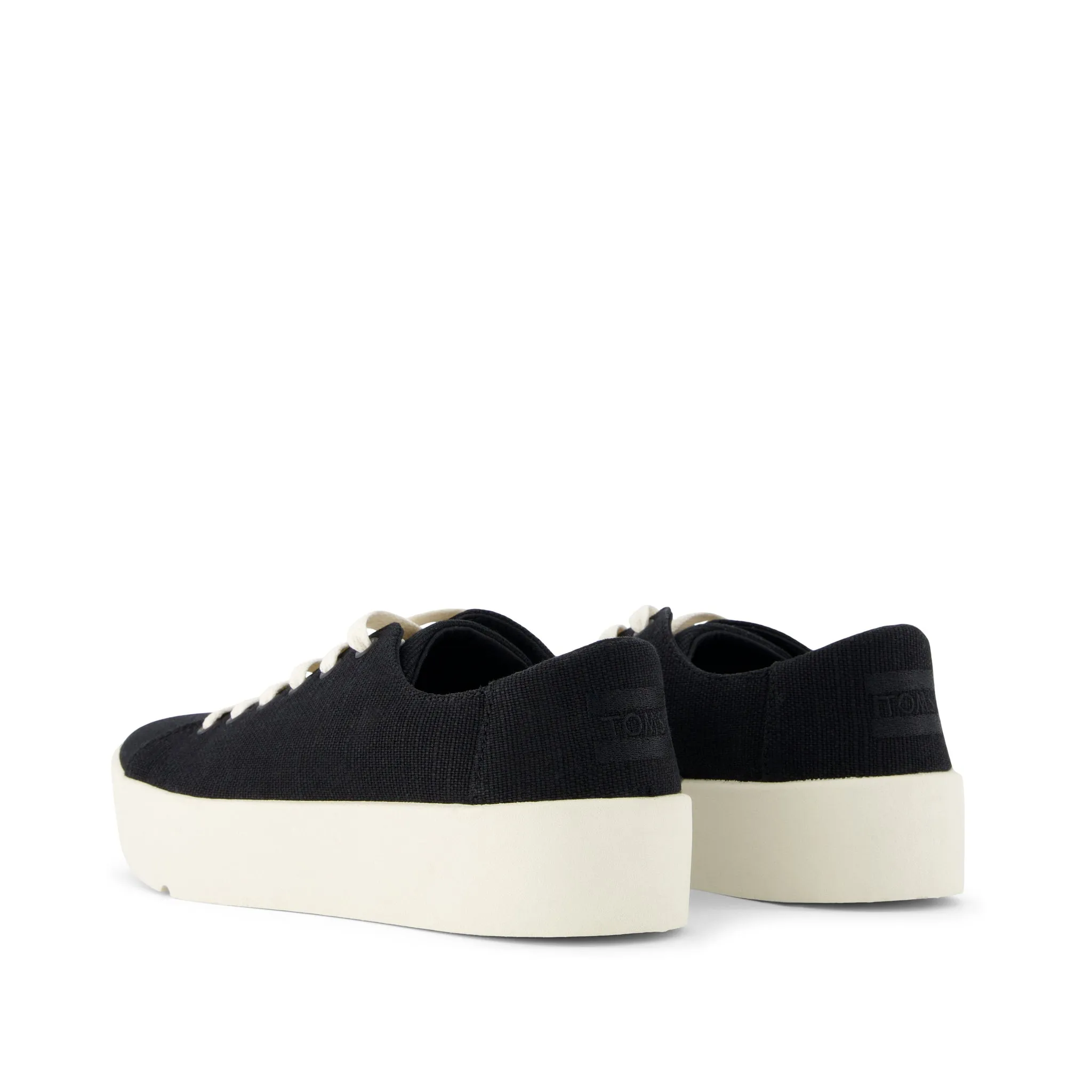 Verona Lace-Up Sneaker