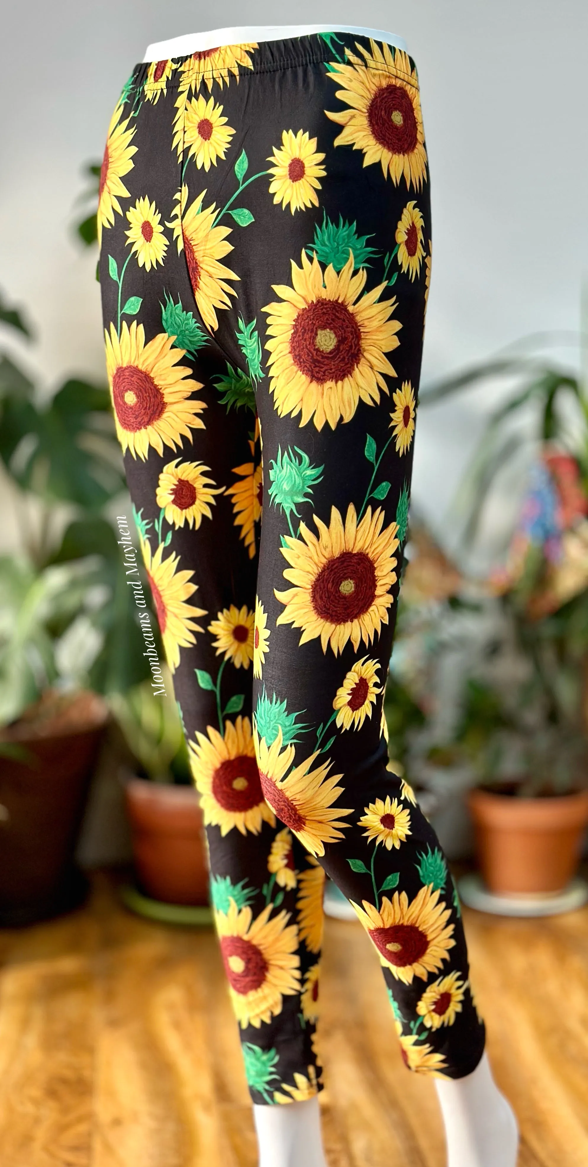 WONDERFUL SUNFLOWER LEGGINGS / REG & PLUS SIZE