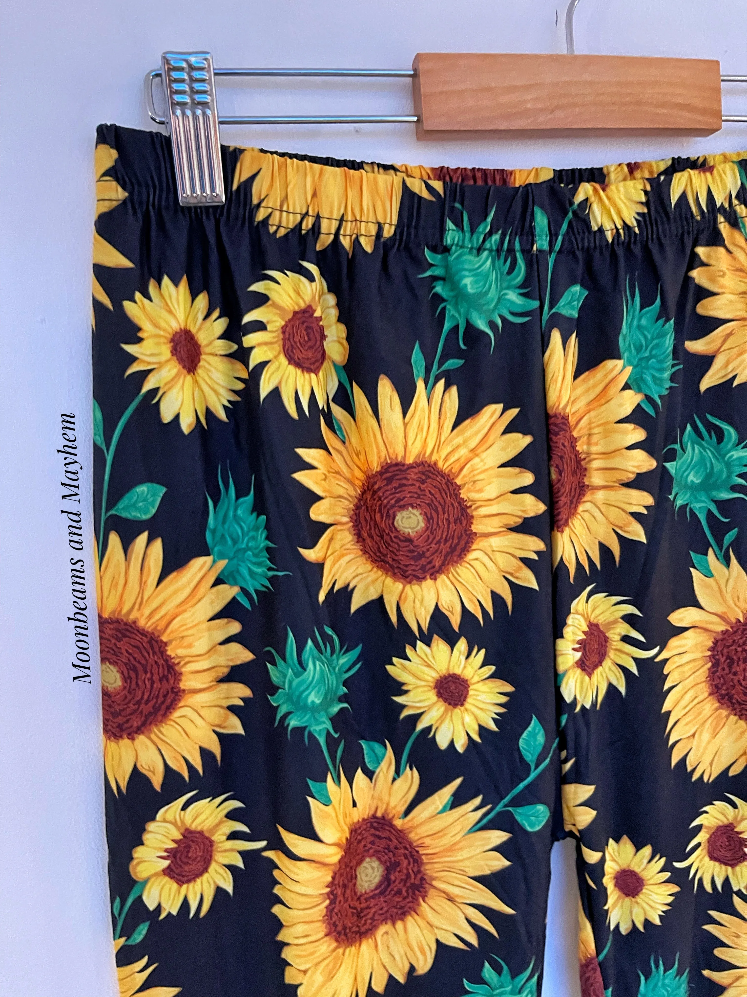 WONDERFUL SUNFLOWER LEGGINGS / REG & PLUS SIZE